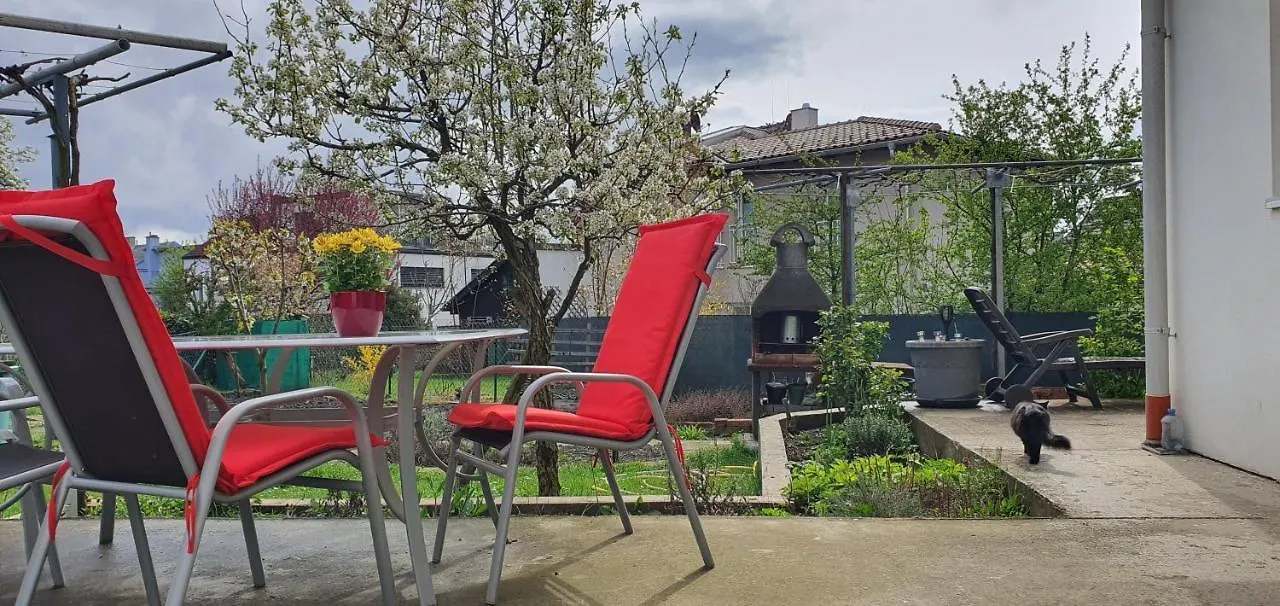 Willkommen Am Wolfersberg In Wien Apartment
